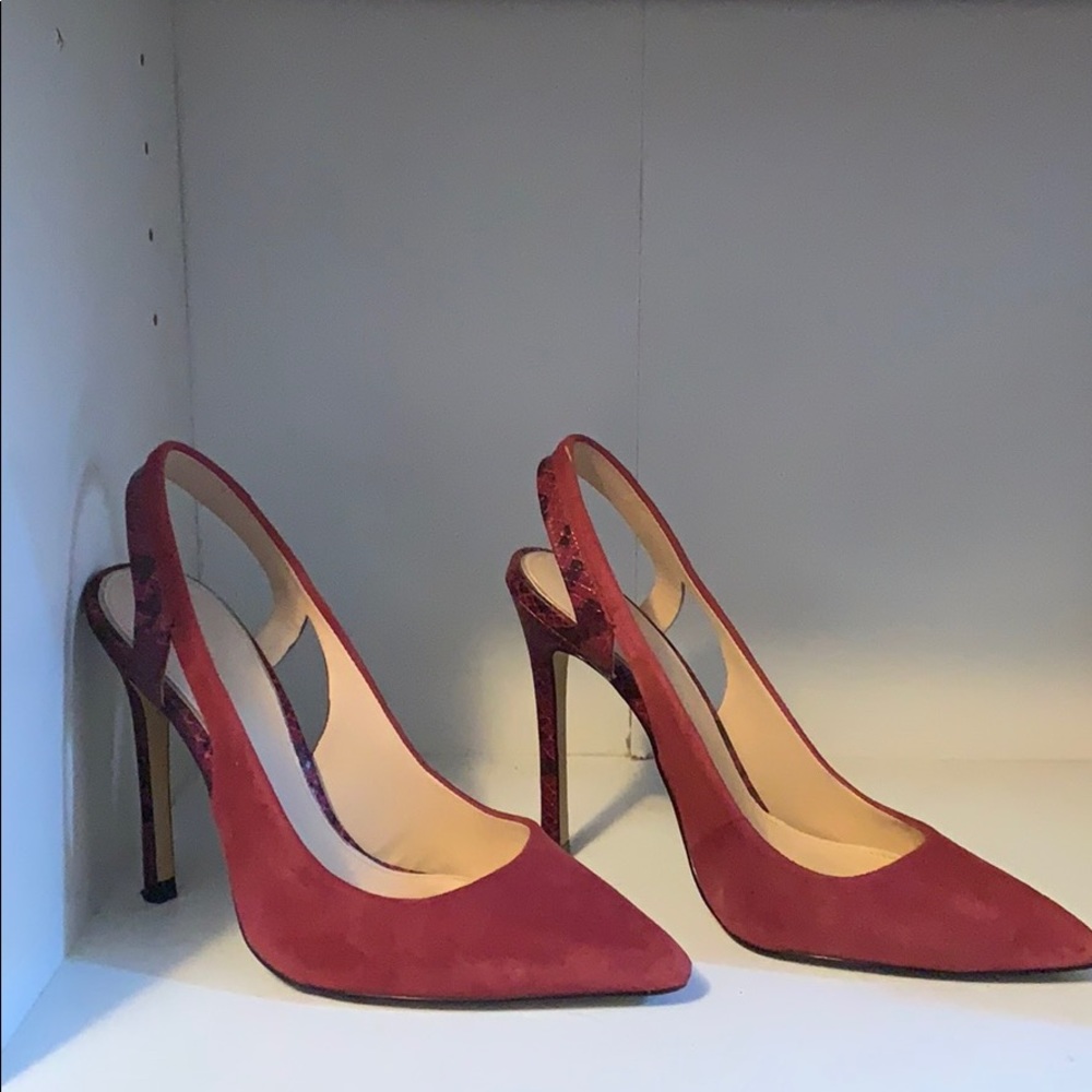 Zara woman pumps -relisted for @misskayx07
